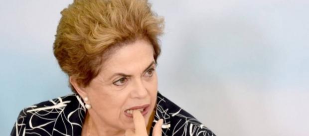 Votação do impeachment é cancelada Votação do impeachment é cancelada