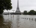 París bajo el agua por la crecida del río Sena