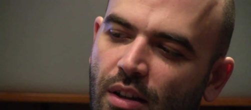 Auto blindate e scorte personali per Roberto Saviano