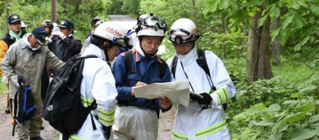 Căutări disperate ale băiatului abandonat în pădure de către părinți, ca pedeapsă că a fost neascultător Foto: Associated Press Căutări disperate ale băiatului abandonat în pădure de către părinți, ca pedeapsă că a fost neascultător Foto: Associated Press