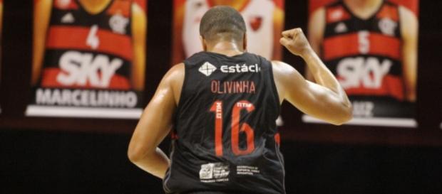 Olivinha é uma das referências do time rubro-negro Olivinha é uma das referências do time rubro-negro