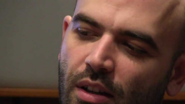 Auto blindate e scorte personali per Roberto Saviano