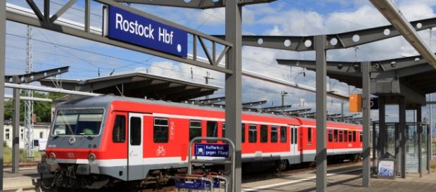 Angriff im Zug nach Rostock sowie auf dem Bahnhof Angriff im Zug nach Rostock sowie auf dem Bahnhof