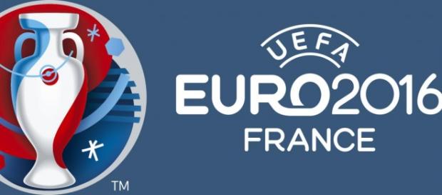 França e Roménia dão o pontapé de saída França e Roménia dão o pontapé de saída