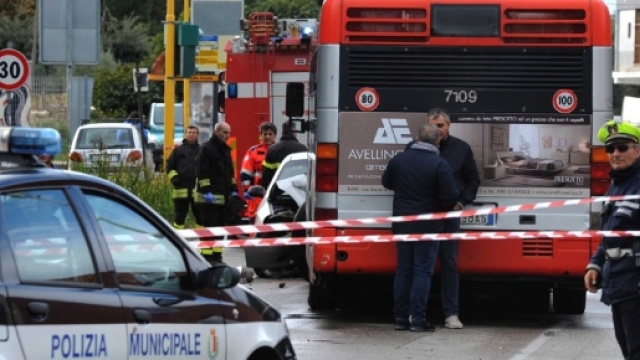 Autobus a Bari croce o delizia?