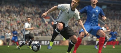 PES 2017: cresce l'attesa tra gli appassionati di videogiochi.