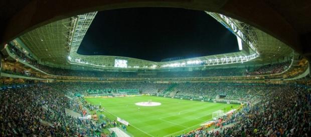 Allianz Parque lotado para um jogo de alta tensão Allianz Parque lotado para um jogo de alta tensão