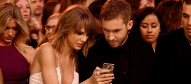 Calvin Harris e Taylor Swift namoraram durante mais de um ano Calvin Harris e Taylor Swift namoraram durante mais de um ano