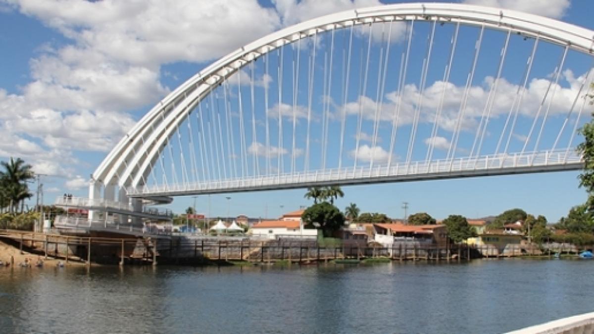 São Félix do Coribe Bahia fonte: staticr1.blastingcdn.com