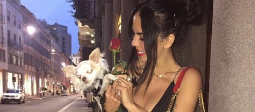 Giulia Nati posa su Instagram con il cagnolino