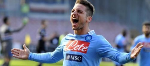 Mertens, centrocampista del Napoli e della nazionale belga