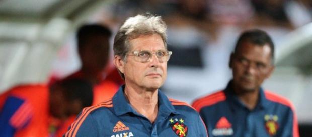 Por causa de suspensões, técnico terá problemas para escalar o Sport para o próximo jogo Por causa de suspensões, técnico terá problemas para escalar o Sport para o próximo jogo