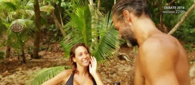 Steisy y Paco, cada vez más 'calientes'. Steisy y Paco, cada vez más 'calientes'.