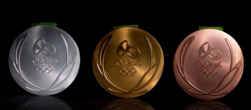 En una ceremonia en Río de Janeiro fueron presentadas las medallas y el podio de Río 2016