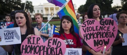 Il cordoglio per le 49 vittime di Orlando