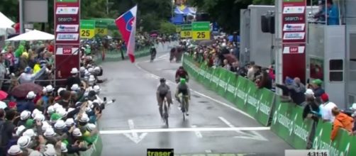 Lo sprint di Sagan su Albasini e Dillier