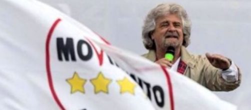 Riforma pensioni Beppe Grillo contro Matteo Renzi: no all'Ape