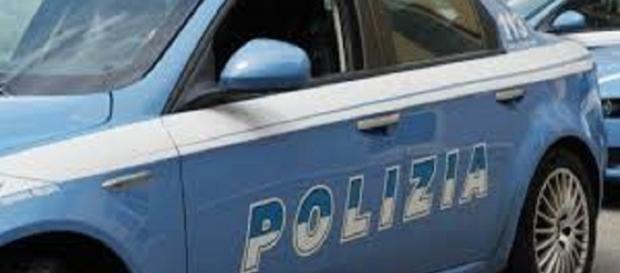 Cerca di uccidere rivale in amore, arrestato 21enne. Cerca di uccidere rivale in amore, arrestato 21enne.
