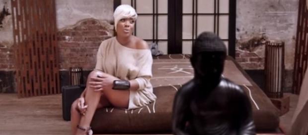 La chanteuse Lynnsha va sortir son 5ème album. La chanteuse Lynnsha va sortir son 5ème album.