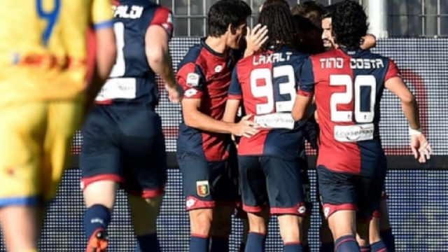 Calciomercato Genoa, continuano le trattative.