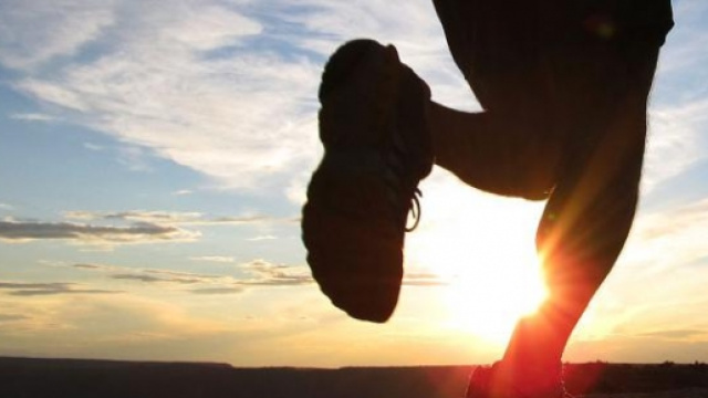 Dedicare qualche ora del giorno all'attivit&agrave; fisica aiuta a controllare colesterolo