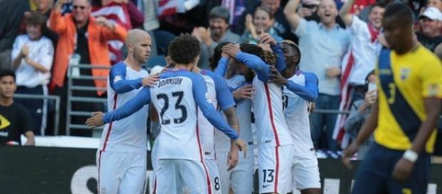 Estados Unidos se clasificó para las semifinales de la Copa América Centenario al vencer a Ecuador por 2 a 1 en Seattle Estados Unidos se clasificó para las semifinales de la Copa América Centenario al vencer a Ecuador por 2 a 1 en Seattle