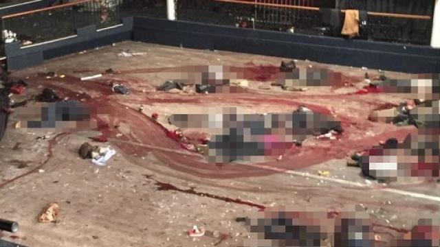 Il Bataclan dopo la strage del 13 novembre.