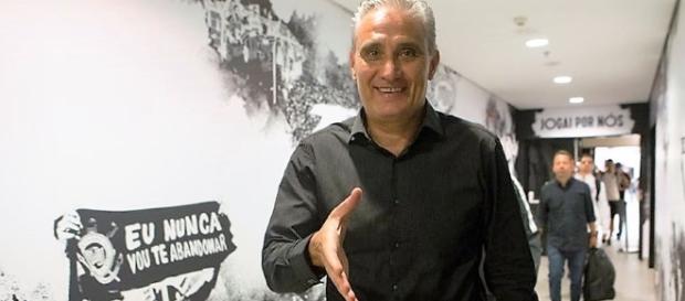 A passagem de Tite pelo Corinthians foi histórica, com vários títulos, inclusive o Mundial de Clubes A passagem de Tite pelo Corinthians foi histórica, com vários títulos, inclusive o Mundial de Clubes