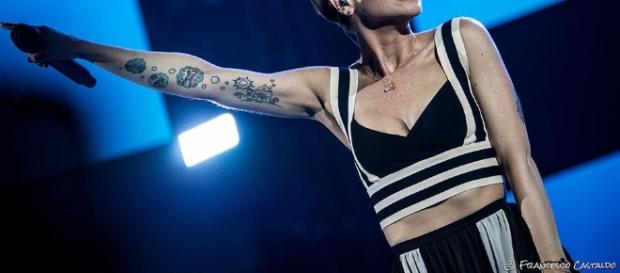 Alessandra Amoroso continua a stupire i fans con tante novità Alessandra Amoroso continua a stupire i fans con tante novità