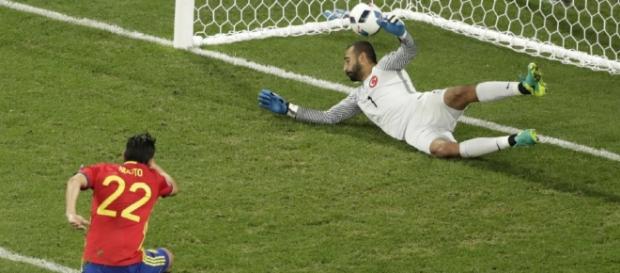 Nolito marcando el segundo gol de la selección Nolito marcando el segundo gol de la selección