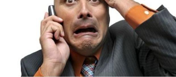 Si allarga la truffa delle telefonate con prefisso "02" che decurtano credito a chi semplicemente risponde alla chiamata. Si allarga la truffa delle telefonate con prefisso "02" che decurtano credito a chi semplicemente risponde alla chiamata.
