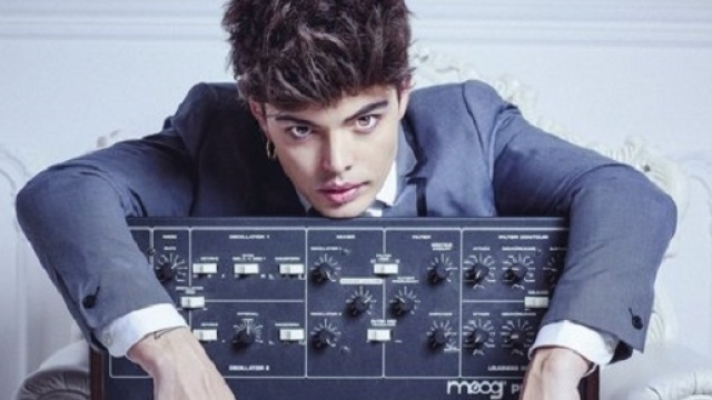 Stash, cantante solista dei Kolors