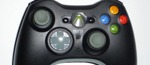 Xbox 360 controller courtesy of Wikimedia