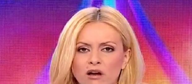 Simona Gherghe, amintiri dureroase din copilărie Simona Gherghe, amintiri dureroase din copilărie