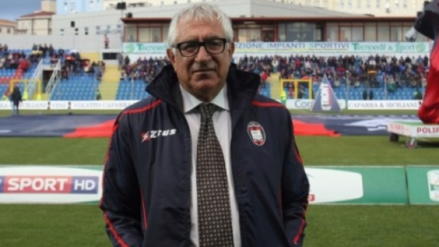Il direttore sportivo del Crotone Giuseppe Ursino.