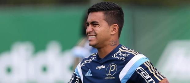 Dudu, atacante do Palmeiras, deve ser titular Dudu, atacante do Palmeiras, deve ser titular