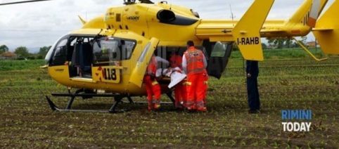 Incidente a Cosenza: ragazza investita da un'auto