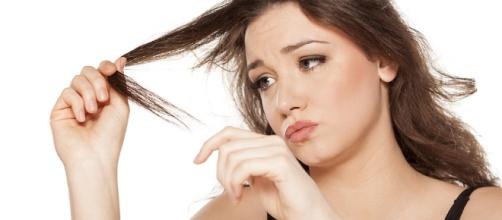 Effective Tips On How To Stop Hair From Falling Out