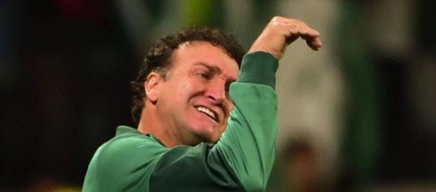 Cuca está preocupado com a sequência de jogos Cuca está preocupado com a sequência de jogos