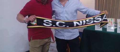 Il direttore tecnico, Lirio Torregrossa, presenta il nuovo allenatore della Nissa Sc, Alessio Sferrazza.