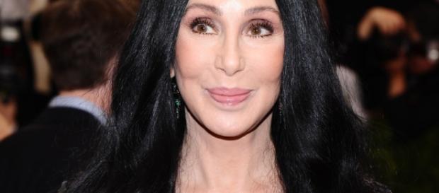 Cher relaxes in Saint Tropez with friends Cher relaxes in Saint Tropez with friends