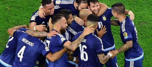 Argentina buscará el próximo domingo cortar la racha de 23 años sin títulos con la disputa de la final de la Copa América Centenario Argentina buscará el próximo domingo cortar la racha de 23 años sin títulos con la disputa de la final de la Copa América Centenario