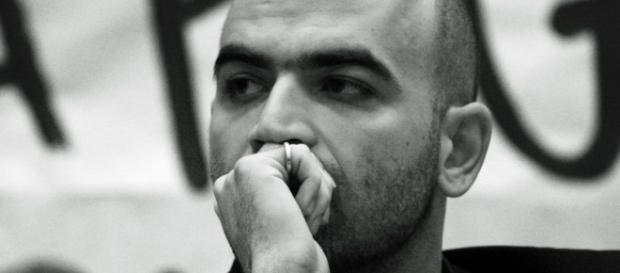 Lo scrittore e giornalista Roberto Saviano. Lo scrittore e giornalista Roberto Saviano.