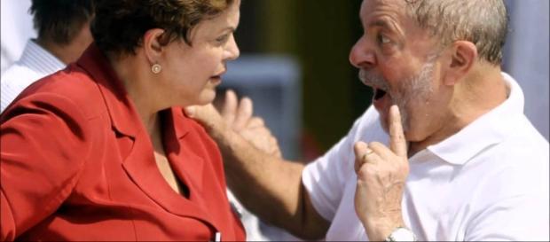 Lula e Dilma tentam buscar alternativas para a situação do PT Lula e Dilma tentam buscar alternativas para a situação do PT