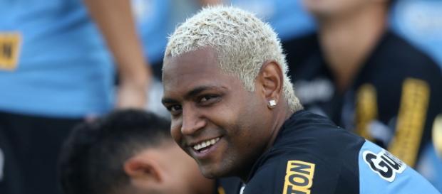 O jogador também teve passagens pelos clubes Atlético Mineiro, Bahia, Grêmio Barueri e São Caetano O jogador também teve passagens pelos clubes Atlético Mineiro, Bahia, Grêmio Barueri e São Caetano