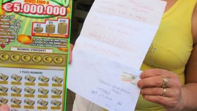 Con 20 euro il fortunato vincitore si &egrave; portato a casa 5 milioni.