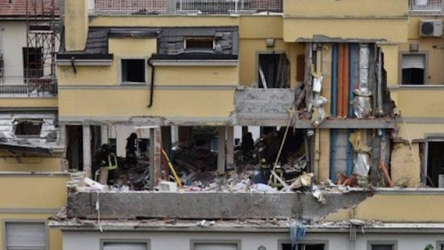 La palazzina di Via Brioschi dove &egrave; avvenuta l'esplosione.