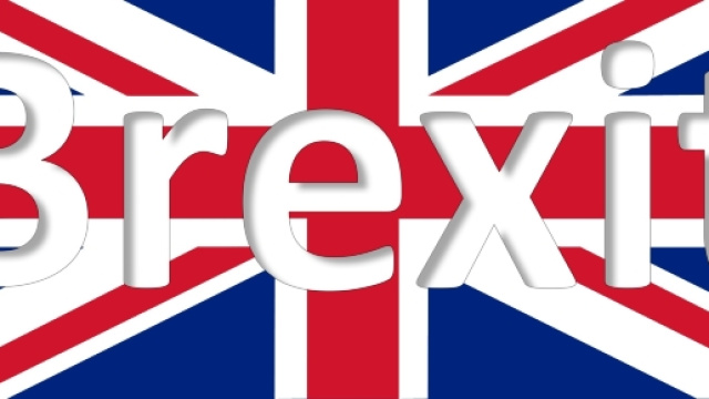 Vince la Brexit con il 51.9%. Gran Bretagna fuori dall'Unione.