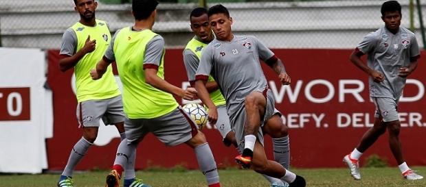 Recreativo no sábado encerra treinos do Flu para o clássico de domingo (Fonte: Nelson Perez / Divulgação FFC) Recreativo no sábado encerra treinos do Flu para o clássico de domingo (Fonte: Nelson Perez / Divulgação FFC)