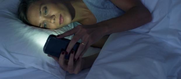 Smartphone blindness' causes symptoms so severe victims feel like ... - thesun.co.uk Smartphone blindness' causes symptoms so severe victims feel like ... - thesun.co.uk